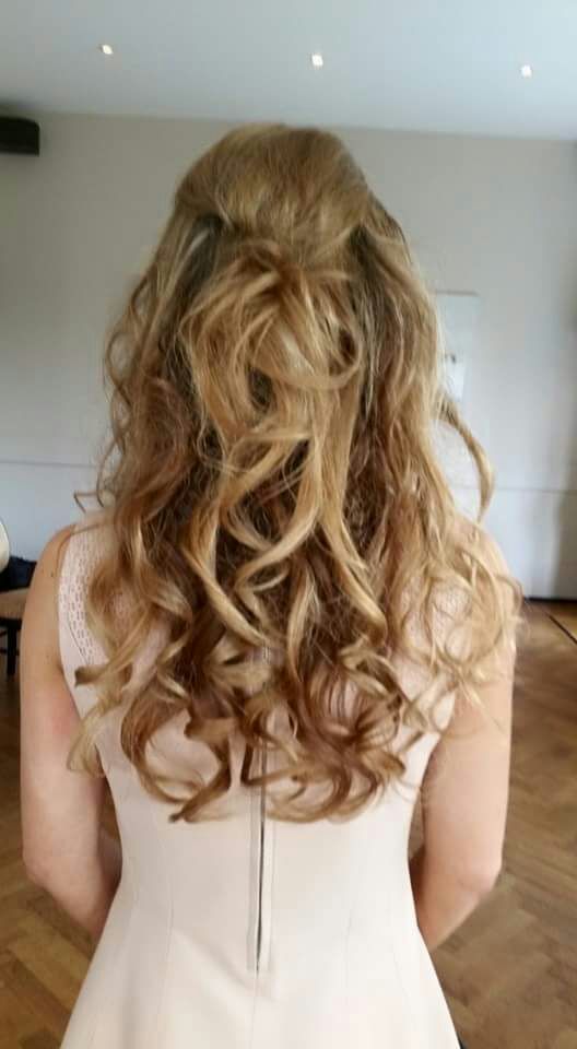 Verwonderend Bruidskapsels lang haar - Hairclusief Baarn BN-94